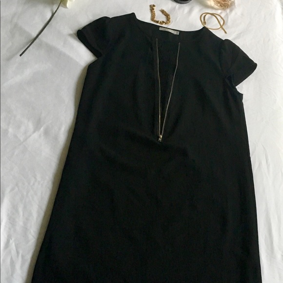 •From PARIS• Pretty black dress with lace - Picture 2 of 8